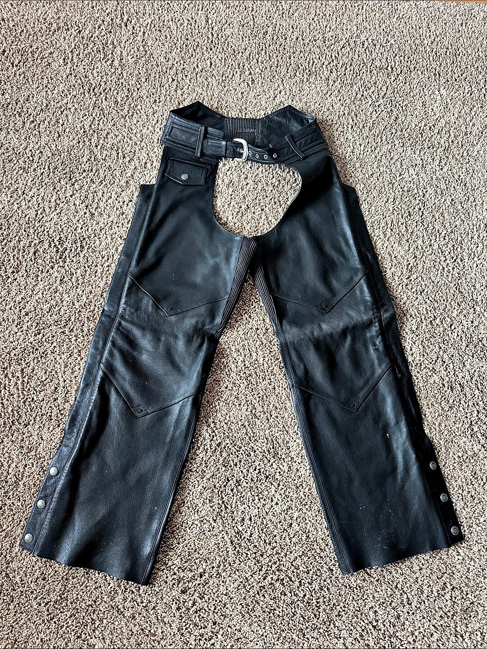 Harley-Davidson Genuine Leather Chaps Leather Motorcycle Chaps in Black